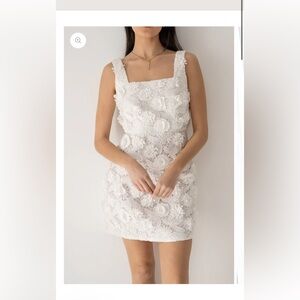 Elegant White Floral Lace Mini Dress